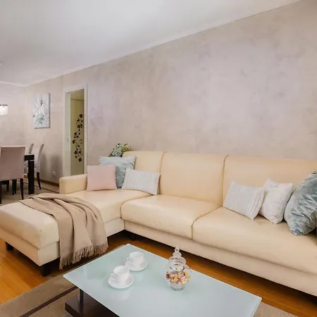 Apartment Ivana 公寓